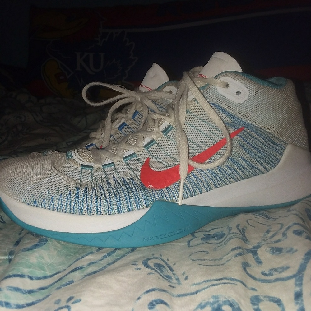 Nike Ascention Basketball Shoes